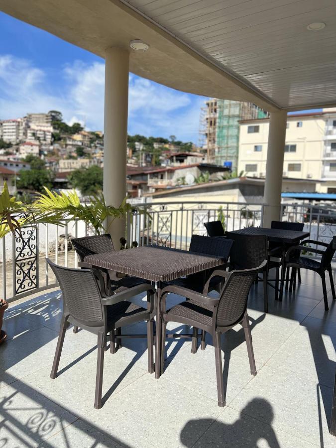Sky Inn Hotel Freetown Exterior foto